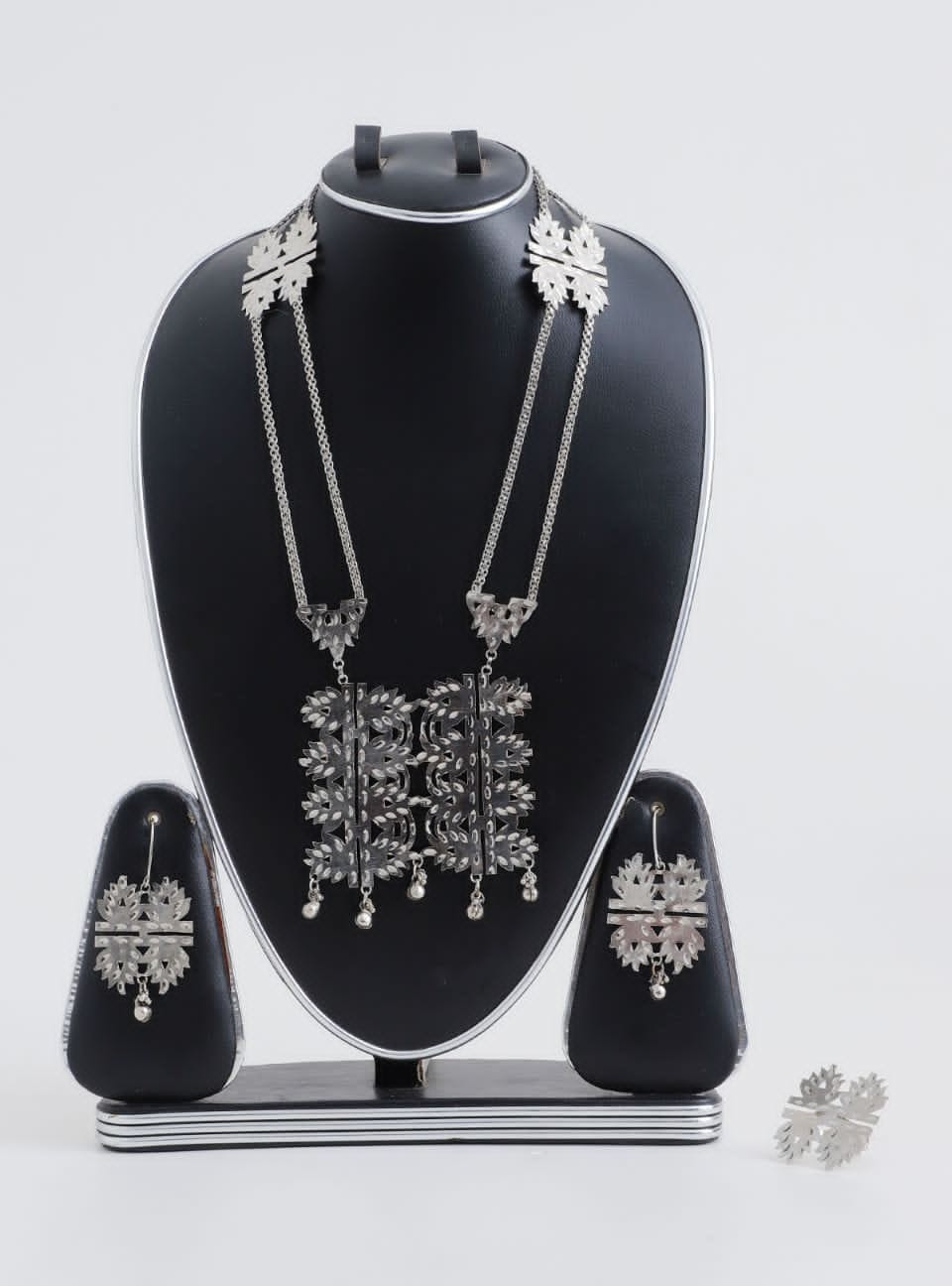 Necklace with Earrings & Finger Rings